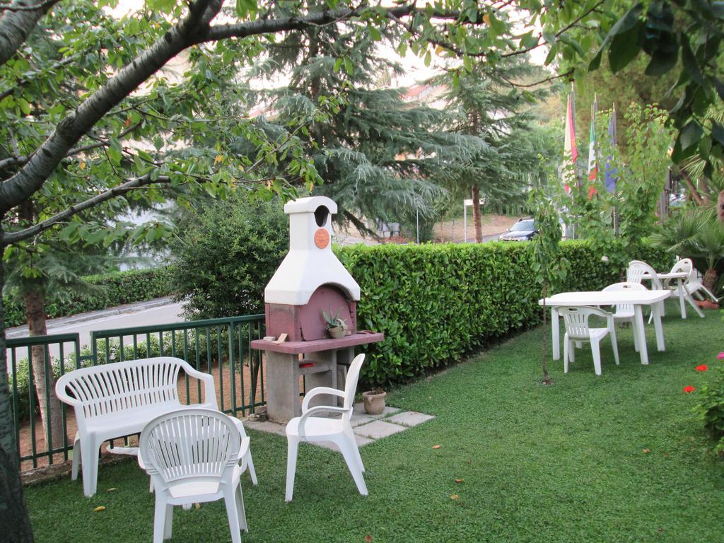 B&B Le Begonie Ascoli Piceno Exterior foto