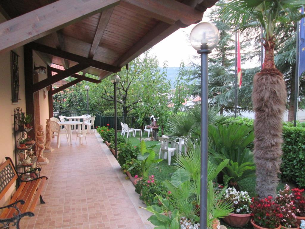B&B Le Begonie Ascoli Piceno Exterior foto
